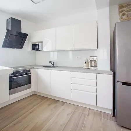 Vito Apartament *