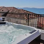 شقة Vito