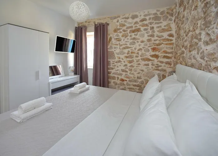 アパート Vito ビビニェ